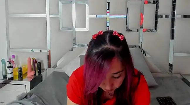 Explore our live girls sluts from our Custom and Multi clubs and checkout exclusive access to highly interactive content, such as shape, hair, titties, pussy type and many more.