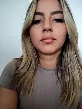 Explore our live girls sluts from our Custom and Multi clubs and checkout exclusive access to highly interactive content, such as shape, hair, titties, pussy type and many more.