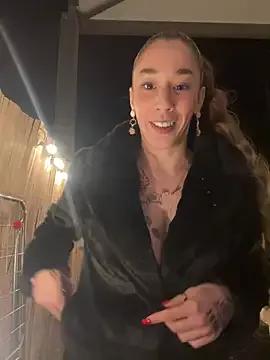 Chachou000 from StripChat