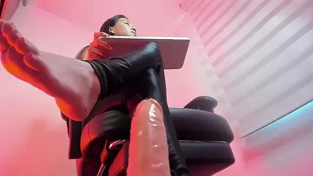 charlotte_joliedart from StripChat is Freechat