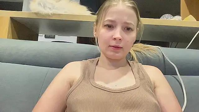 Explore our live girls sluts from our Custom and Multi clubs and checkout exclusive access to highly interactive content, such as shape, hair, titties, pussy type and many more.