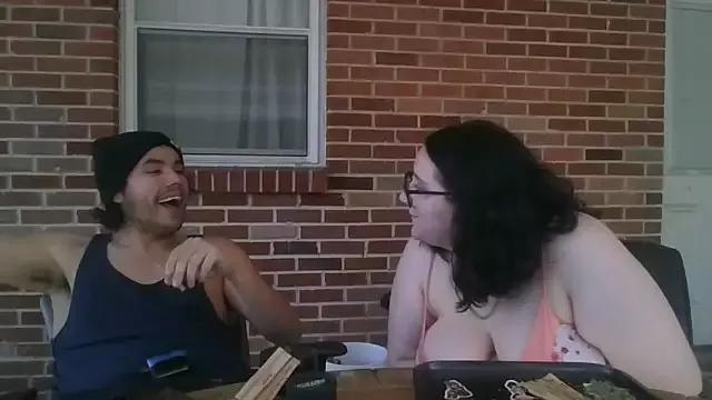 cheekychick420 from StripChat is Freechat