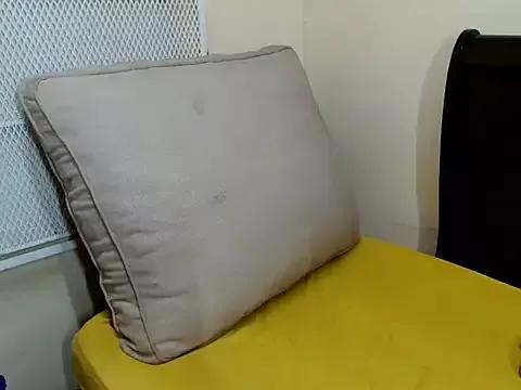 CheezePopcorn from StripChat