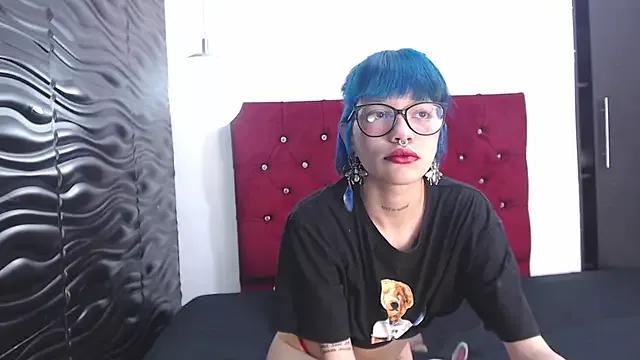 Explore our live girls sluts from our Custom and Multi clubs and checkout exclusive access to highly interactive content, such as shape, hair, titties, pussy type and many more.