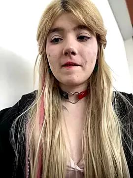 Cherry___Blossom webcams show profile image 