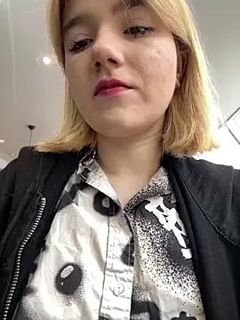 Cherry___Blossom from StripChat is Freechat