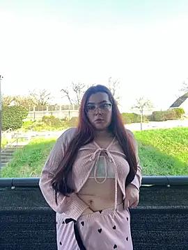 Explore our live girls sluts from our Custom and Multi clubs and checkout exclusive access to highly interactive content, such as shape, hair, titties, pussy type and many more.
