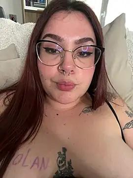 Explore our live girls sluts from our Custom and Multi clubs and checkout exclusive access to highly interactive content, such as shape, hair, titties, pussy type and many more.