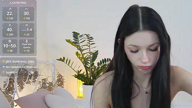 Explore our live girls sluts from our Custom and Multi clubs and checkout exclusive access to highly interactive content, such as shape, hair, titties, pussy type and many more.