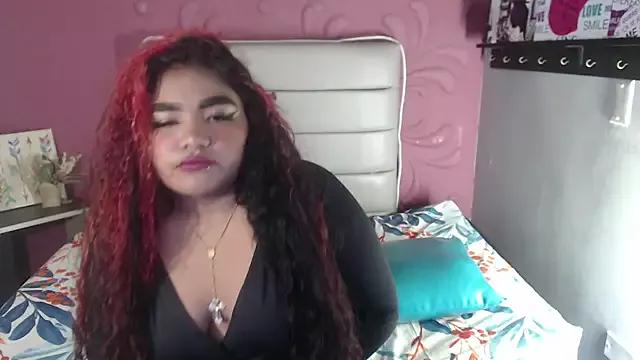 Explore our live girls sluts from our Custom and Multi clubs and checkout exclusive access to highly interactive content, such as shape, hair, titties, pussy type and many more.