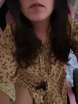 Chic_desire from StripChat