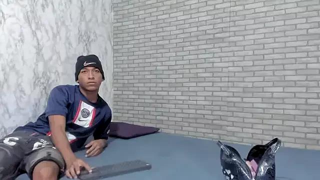 chicamir22 from StripChat