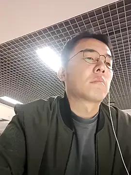 chinese_daddy from StripChat is Freechat