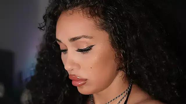 Explore our live girls sluts from our Custom and Multi clubs and checkout exclusive access to highly interactive content, such as shape, hair, titties, pussy type and many more.