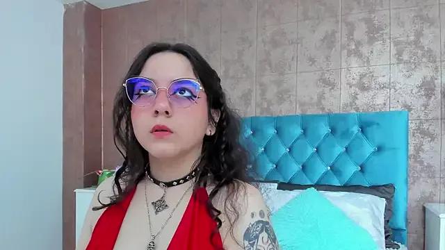 Explore our live girls sluts from our Custom and Multi clubs and checkout exclusive access to highly interactive content, such as shape, hair, titties, pussy type and many more.