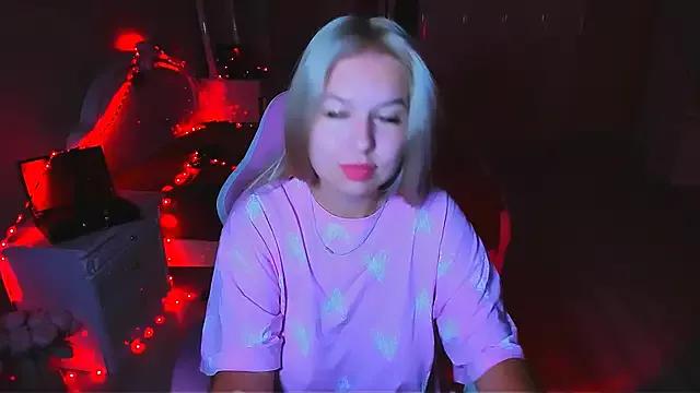 ChloeRicc webcams show profile image 