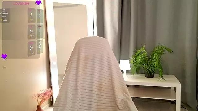 ChloeSammers from StripChat is Freechat