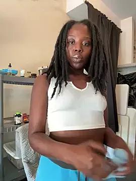 choclatepeaach from StripChat