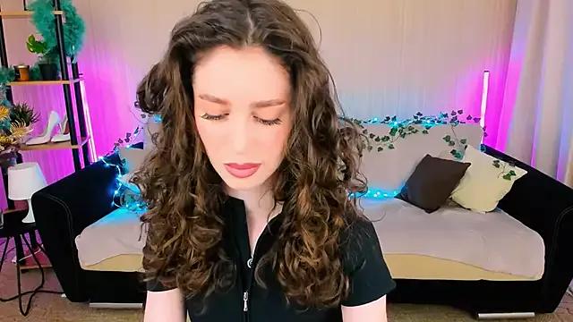 ChristinaConteeree from StripChat is Freechat