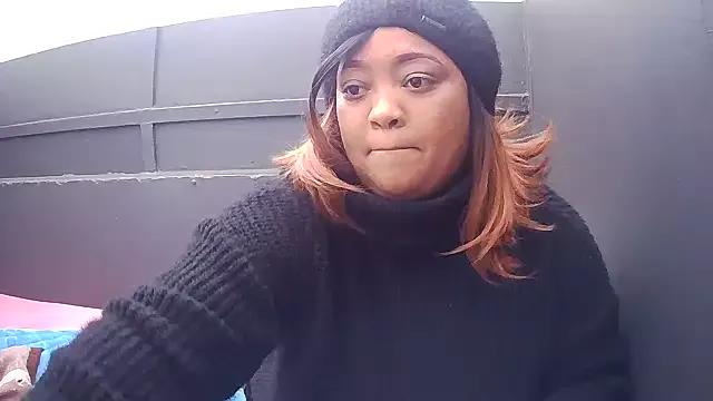 Chubbybabe123 from StripChat is Freechat