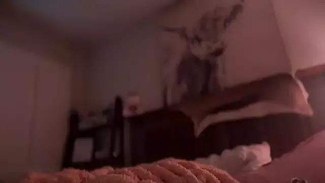 Cinnamonache from StripChat