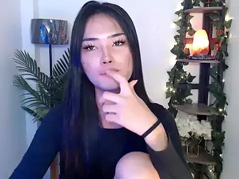 Explore our live girls sluts from our Custom and Multi clubs and checkout exclusive access to highly interactive content, such as shape, hair, titties, pussy type and many more.