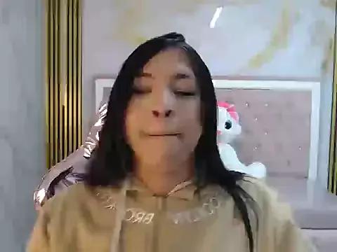 clara_evanss_s from StripChat is Freechat