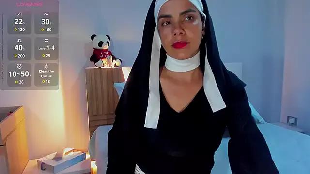 ClaraMariaMon from StripChat is Freechat