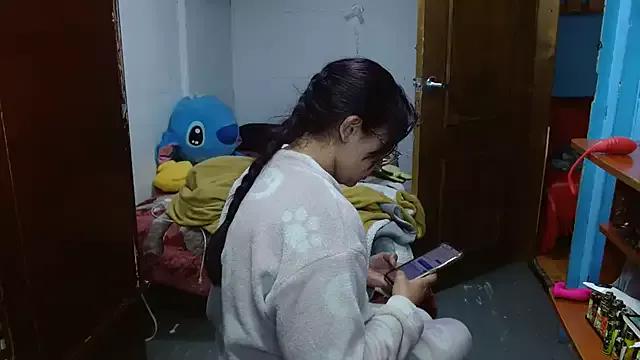 clarisse69 from StripChat is Freechat