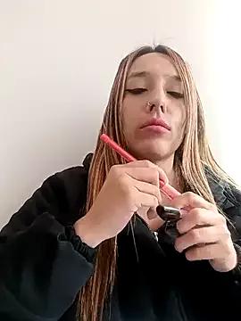 Cloe_7 on StripChat
