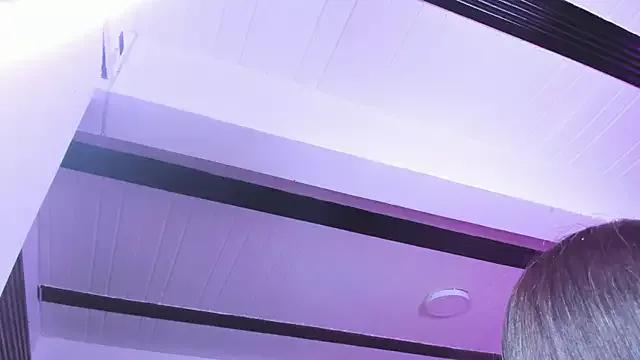 Cloe_roouse webcams show profile image 