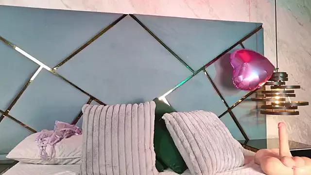 Cloe_sm from StripChat is Freechat