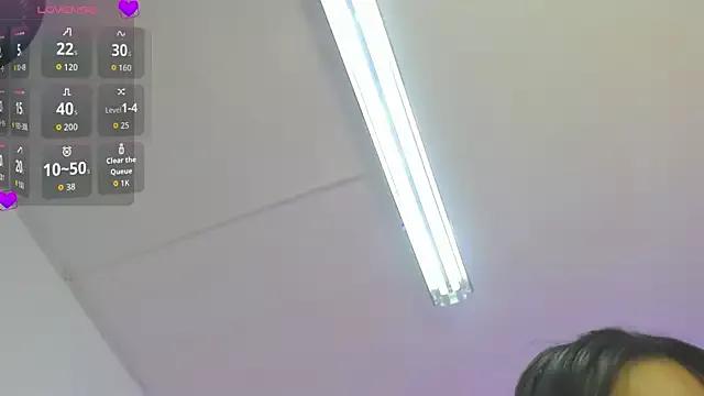 Explore our live girls sluts from our Custom and Multi clubs and checkout exclusive access to highly interactive content, such as shape, hair, titties, pussy type and many more.