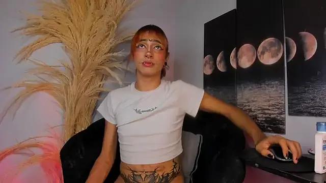 cloemorningstar from StripChat is Freechat