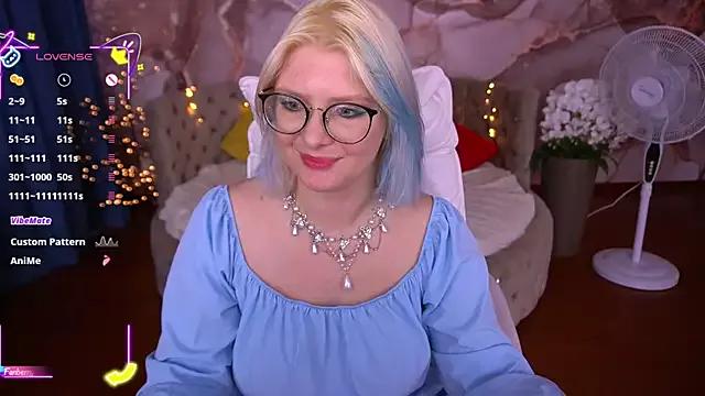 CoolTatis from StripChat
