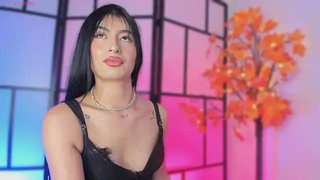 cooper-Alaia from StripChat