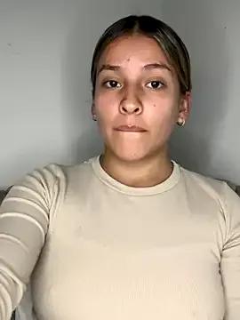 Cora_sarah from StripChat is Freechat