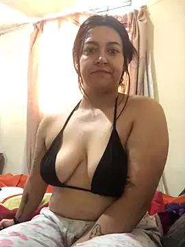 CORALINE_GREYM from StripChat is Freechat