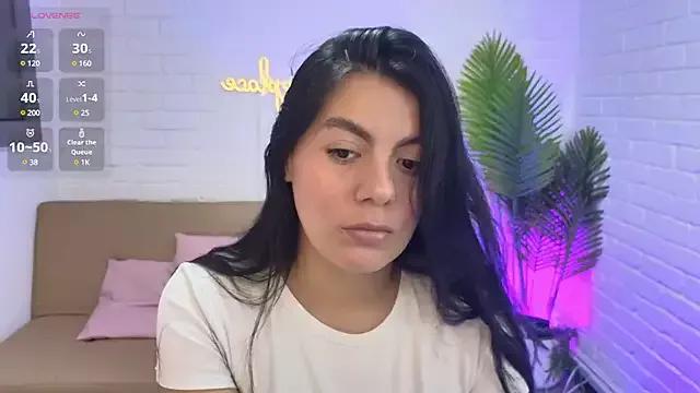 Coraline_tay from StripChat is Freechat