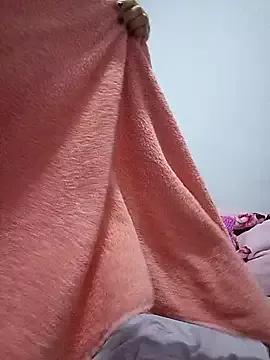 coralineruso from StripChat is Freechat
