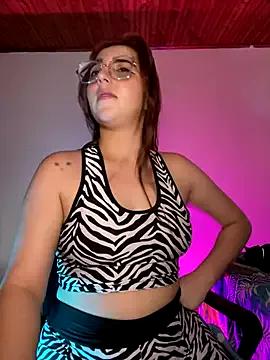 CoraVibes webcams show profile image 