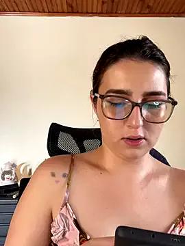 Explore our live girls sluts from our Custom and Multi clubs and checkout exclusive access to highly interactive content, such as shape, hair, titties, pussy type and many more.