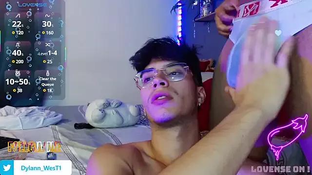 COUPLEHOTTDF webcams show profile image 
