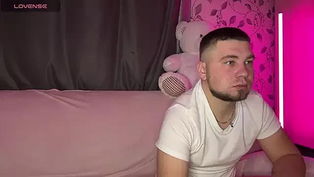 coupleinspire from StripChat is Freechat