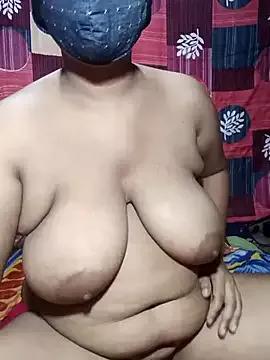 Couplesxxxy from StripChat is Freechat