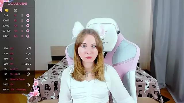 Explore our live girls sluts from our Custom and Multi clubs and checkout exclusive access to highly interactive content, such as shape, hair, titties, pussy type and many more.