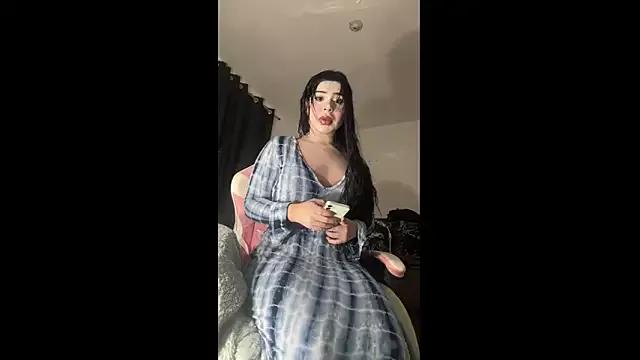 cowgirllyx from StripChat is Freechat