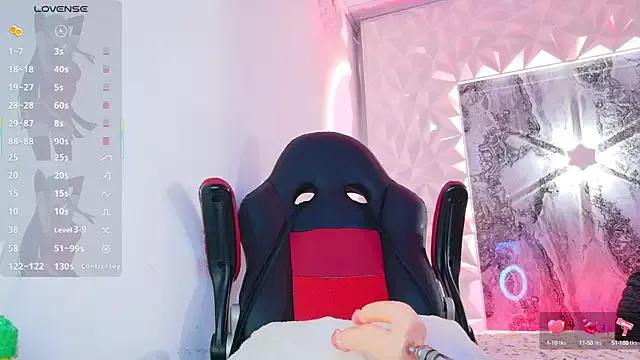 Criiis_laurens from StripChat