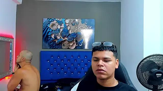 CrisAndErick from StripChat is Freechat