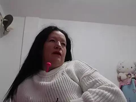 CRISTAL-999 from StripChat is Freechat